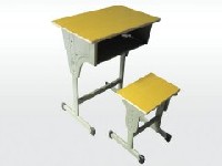 淅川縣荊紫關(guān)鎮(zhèn)中心學(xué)校教學(xué)設(shè)備購置項(xiàng)目